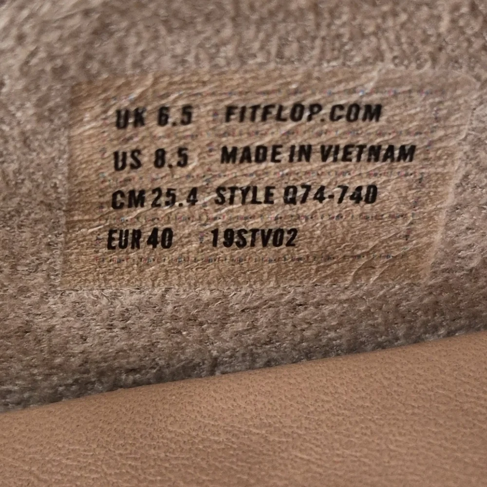 FitFlop Women's Tan Ballet Flats - Picture 12 of 13